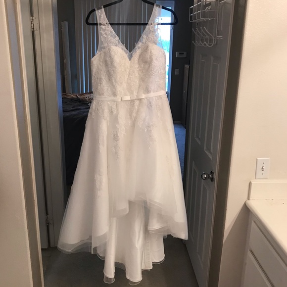 NWT A-Line Tulle Lace Ivory Wedding Dress - Picture 6 of 8